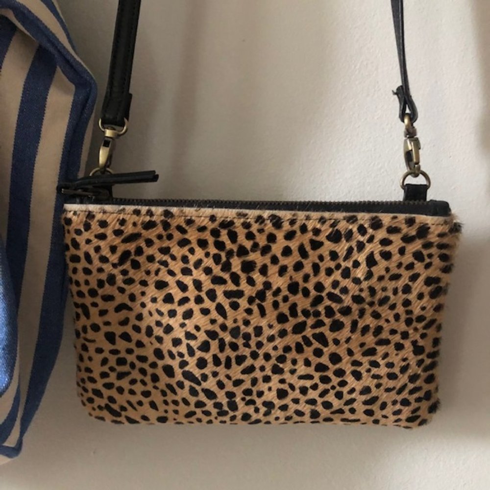 Primecut pouch bag with strap